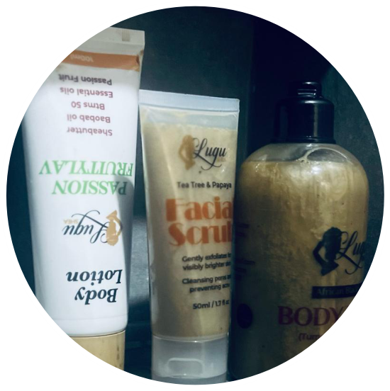 Gift Set (Body Wash, Facial Scrub, Body Lotion)