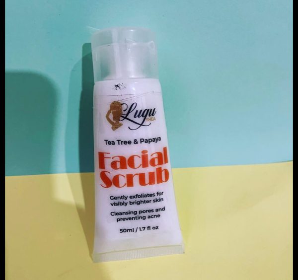 Facial Scrub (Tea Tree + Papaya)